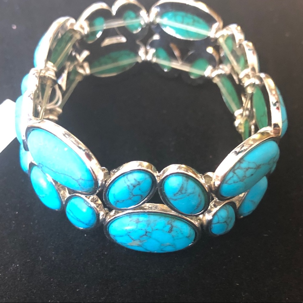 Lia Sophia stretch turquoise bracelet
